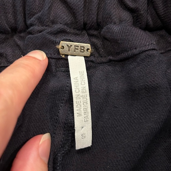 Young Fabulous & Broke Women’s Wide Leg Cropped Bohomenian Pants Size Small - Picture 4 of 5